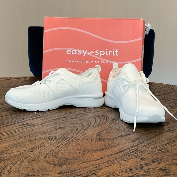 Easy Spirit Shoes - Easy Spirit Women's Classic White Sneakers